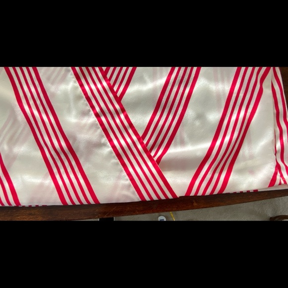 Talbots women’s XL red stripe Poly fake wrap top - Picture 7 of 10